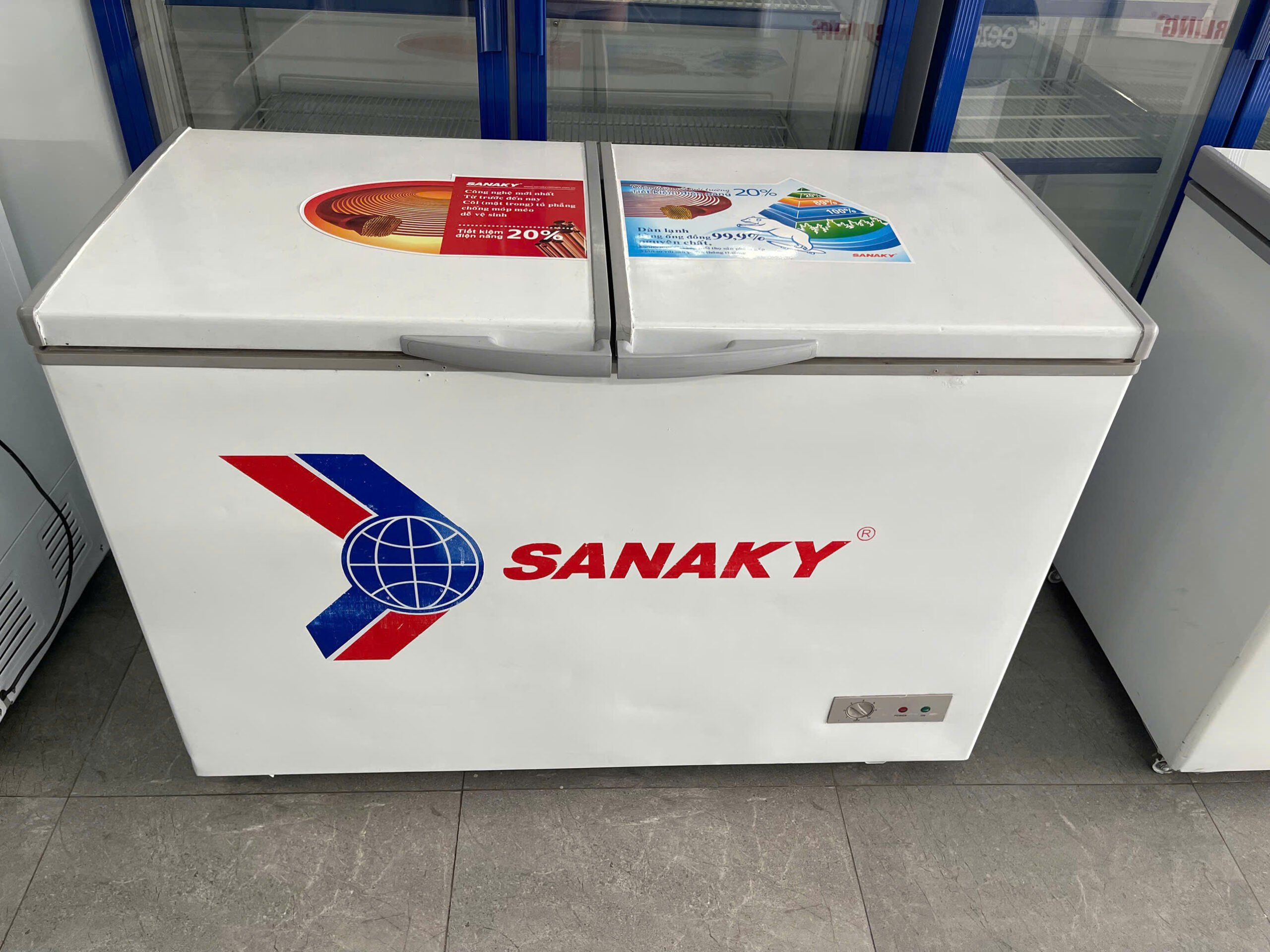Tủ Đông SANAKY 360 LIT. Mới đến 90%.